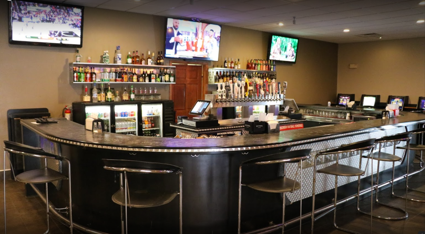 Five-0-One Sports Bar & Grill: 
