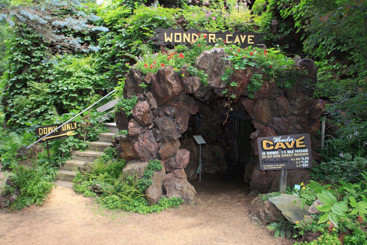 Rudolph Grotto Gardens and Wonder Cave