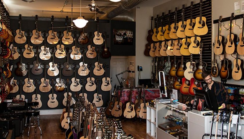 NEW: Dave’s Guitar Shop Open in Marshfield