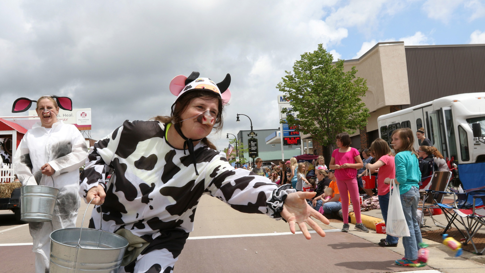What you need to know about Dairyfest: Dairyfest Parade Marshfield Wisconsin
