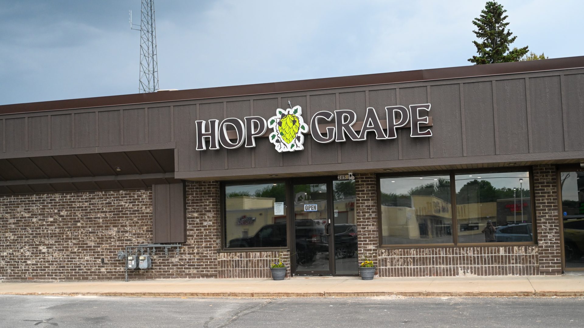 Hop & Grape